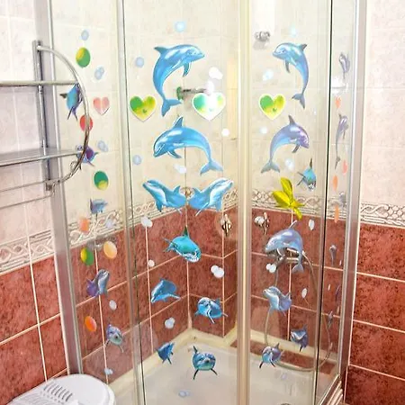 Adelphi كاياكوي